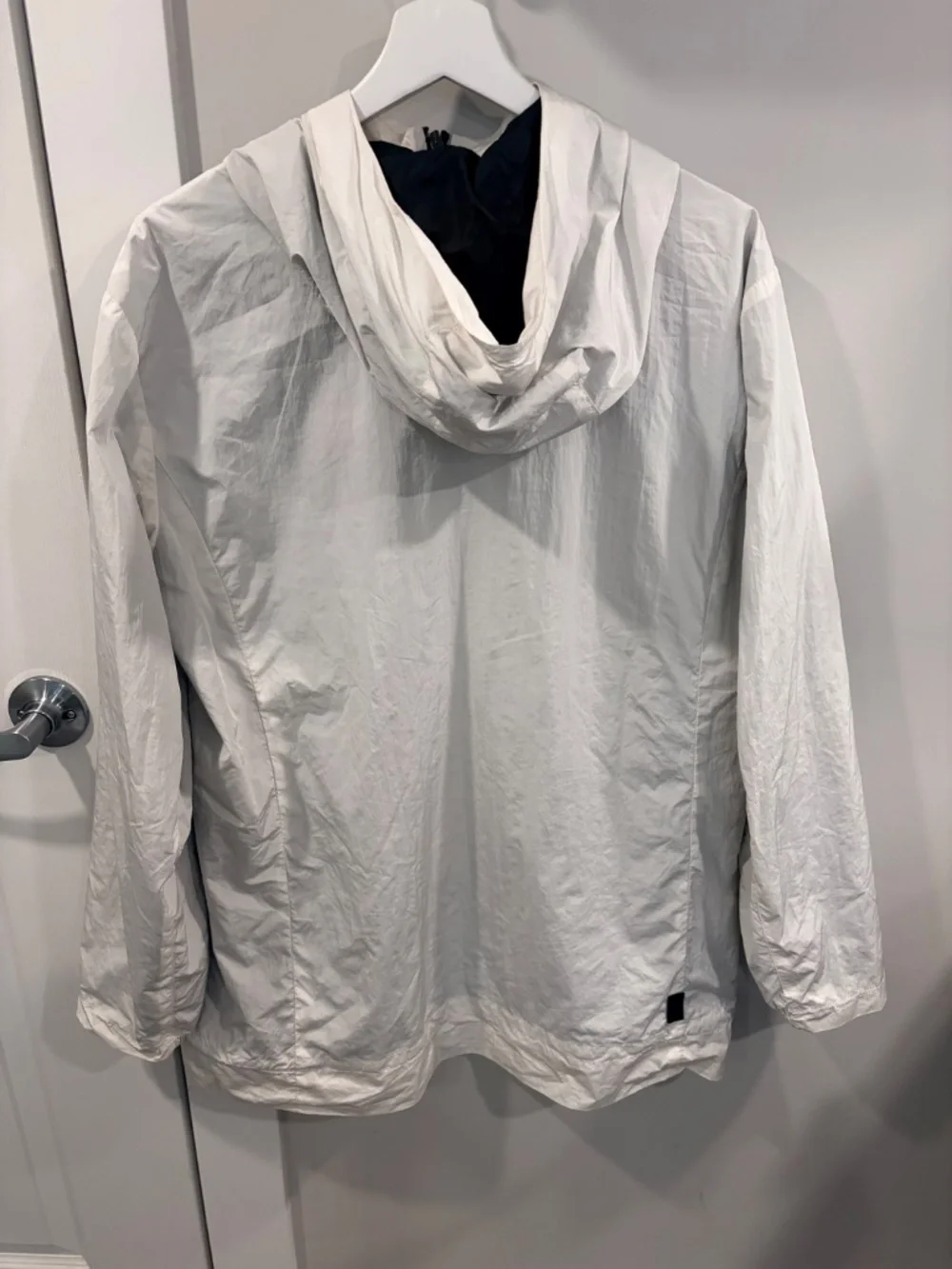 Rain jacket - Picture 3 of 3